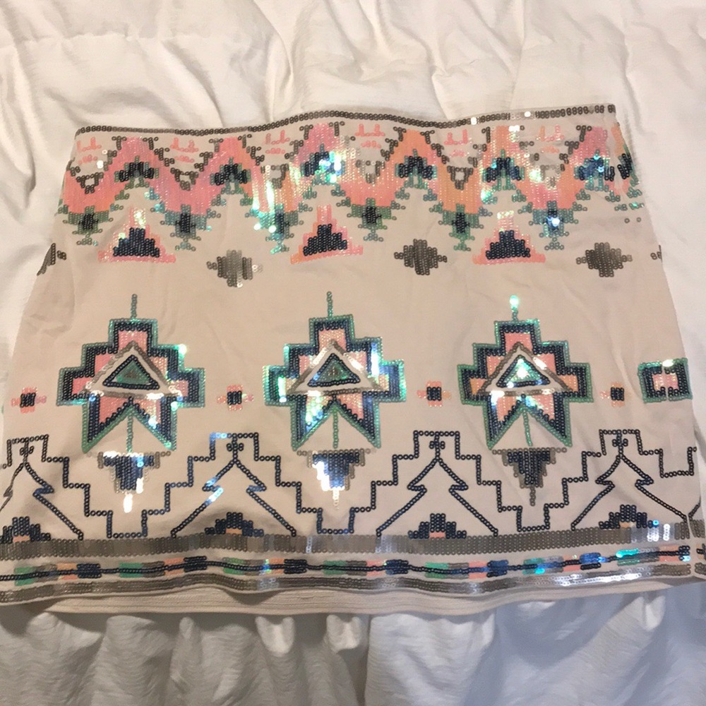 ❌❌❌SOLD❌❌❌Express Sequin Mini Skirt - Picture 3 of 4